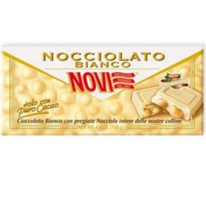 Čokoláda bílá s lískovými oříšky Novi